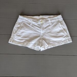 American Eagle Women's Super Stretch Shortie Low Rise White Cotton Shorts Size 0